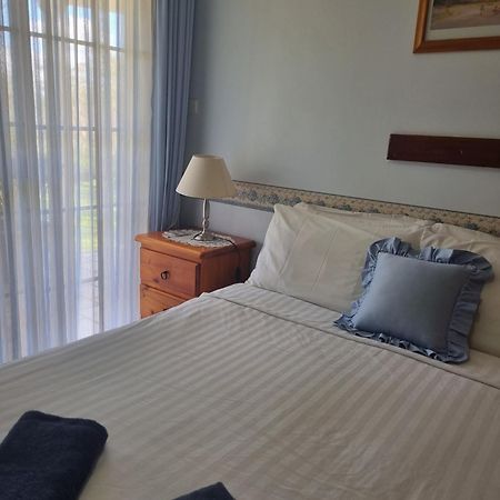 Hill Top Country Guest House Lovedale Extérieur photo