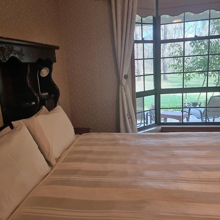 Hill Top Country Guest House Lovedale Extérieur photo