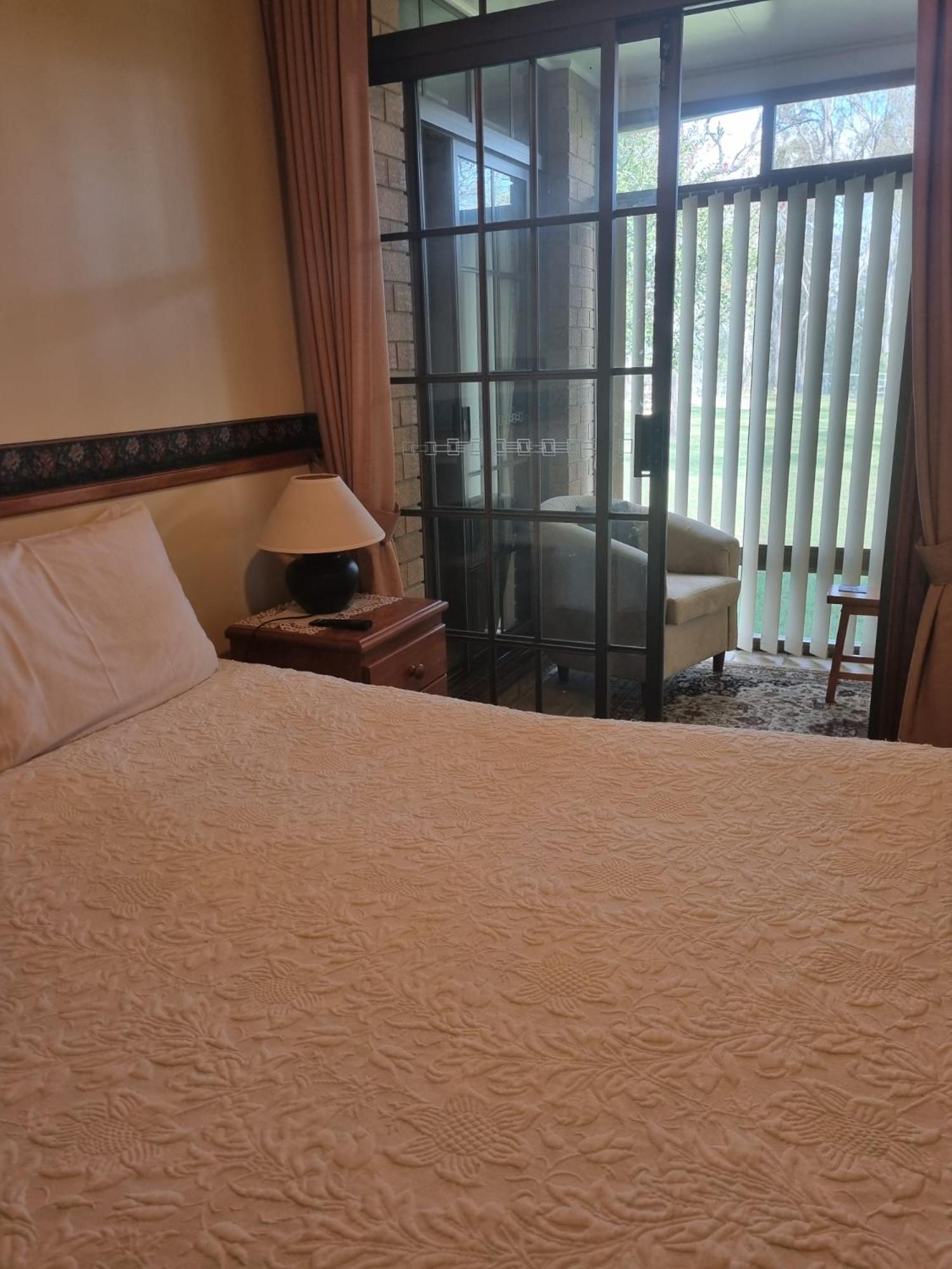 Hill Top Country Guest House Lovedale Extérieur photo